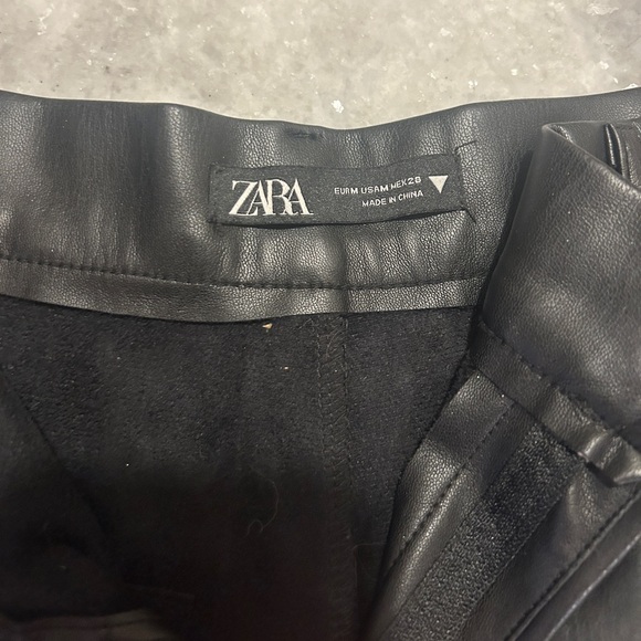 Zara Vegan Leather Black Shorts - Picture 4 of 9